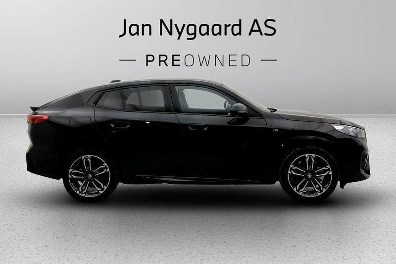 Brugt BMW iX2 M Sport 230 kW (313 HK) 2024 Sortmetal SUV