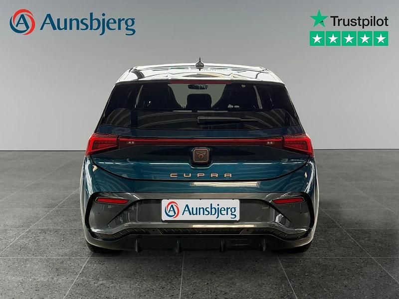 Brugt Cupra Born e-Boost 169 kW (231 HK) 2023 Blå metal Hatchback