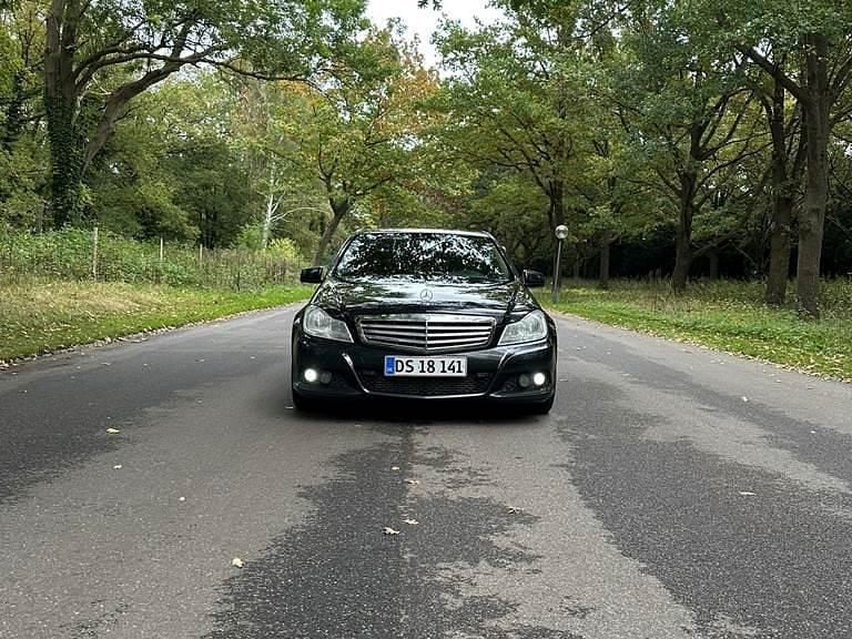 Brugt 2012 Mercedes C200 Sedan | 90.000 kr. - Billede 1/3