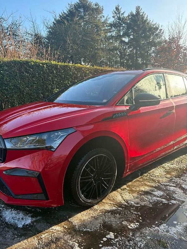 Brugt Skoda Enyaq iV SportLine 150 kW (204 HK) 2022 Rød SUV