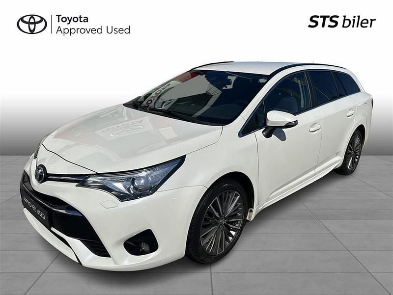 Pearlwhite Brugt 2017 Toyota Avensis Premium Stationcar | 189.900 kr. (Dyr) - Billede 1/3