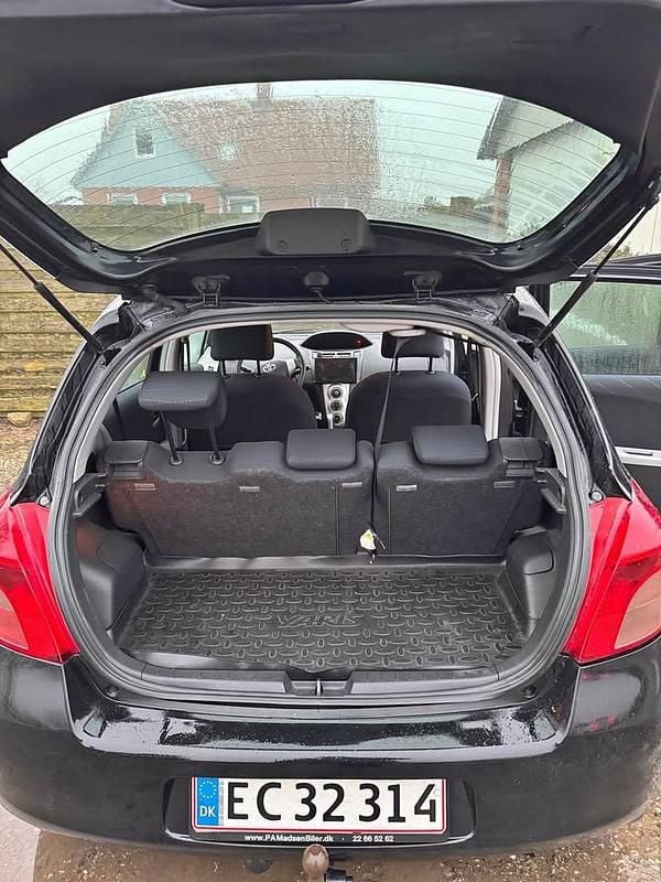 Brugt 2007 Toyota Yaris Hatchback | 25.000 kr. (Fair pris) - Billede 1/4