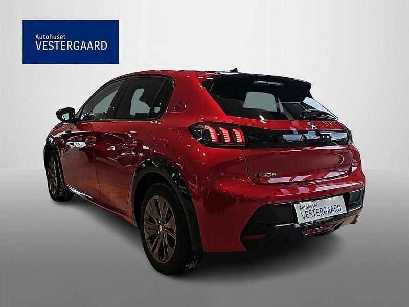 Brugt Peugeot e-208 Allure 100 kW (136 HK) 2023 Rød Hatchback