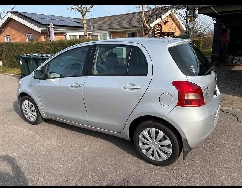 Brugt Toyota Yaris 90 HK (66 kW) 2006 Hatchback