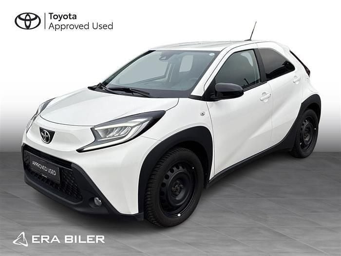 Hvid Brugt 2022 Toyota Aygo X Active SUV | 124.900 kr. (God pris) - Billede 1/3