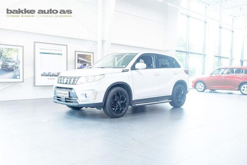 Hvid Brugt 2019 Suzuki Vitara Active SUV | 159.900 kr. (Dyr) - Billede 1/4
