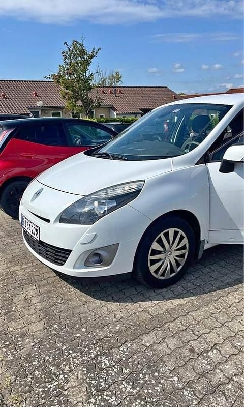 Brugt 2011 Renault Grand Scénic III MPV | 17.000 kr. (Fair pris) - Billede 1/4
