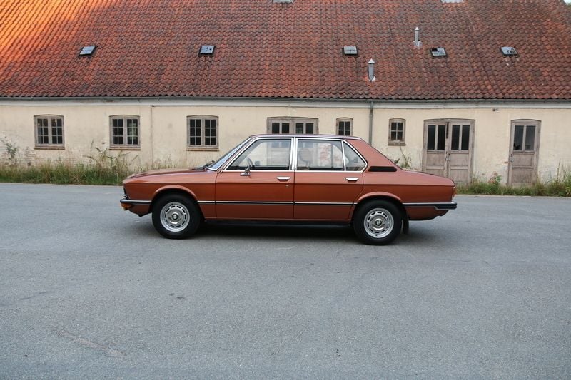 Brugt BMW 518 90 HK (66 kW) 1977 Brun