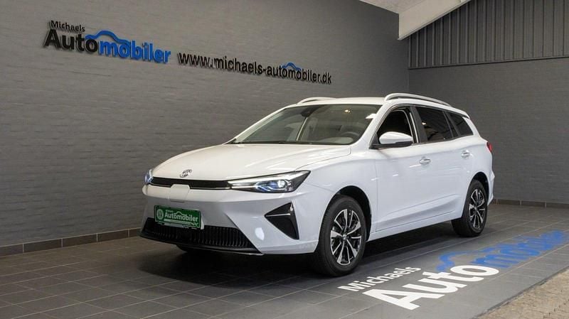 Hvid Ny 2025 MG MG5 EV Comfort Stationcar | 167.900 kr. (Fair pris) - Billede 1/4