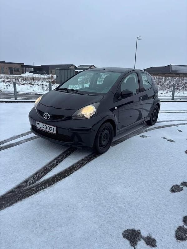 Brugt Toyota Aygo 68 HK (50 kW) 2006 Hatchback