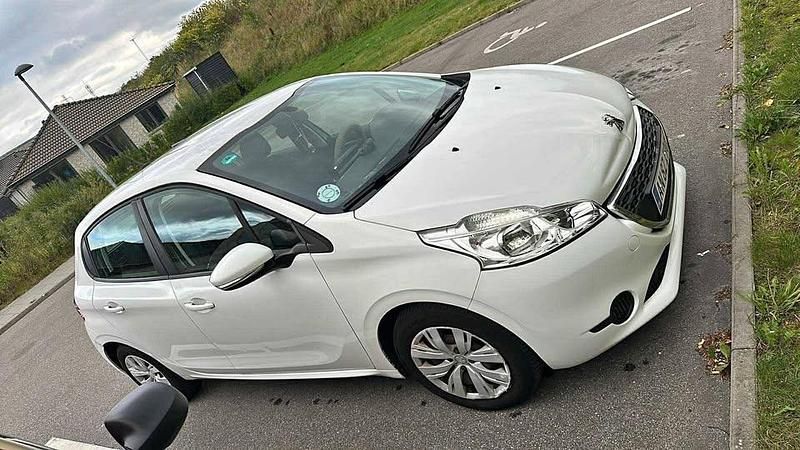 Brugt 2014 Peugeot 208 Hatchback | 36.995 kr. - Billede 1/4