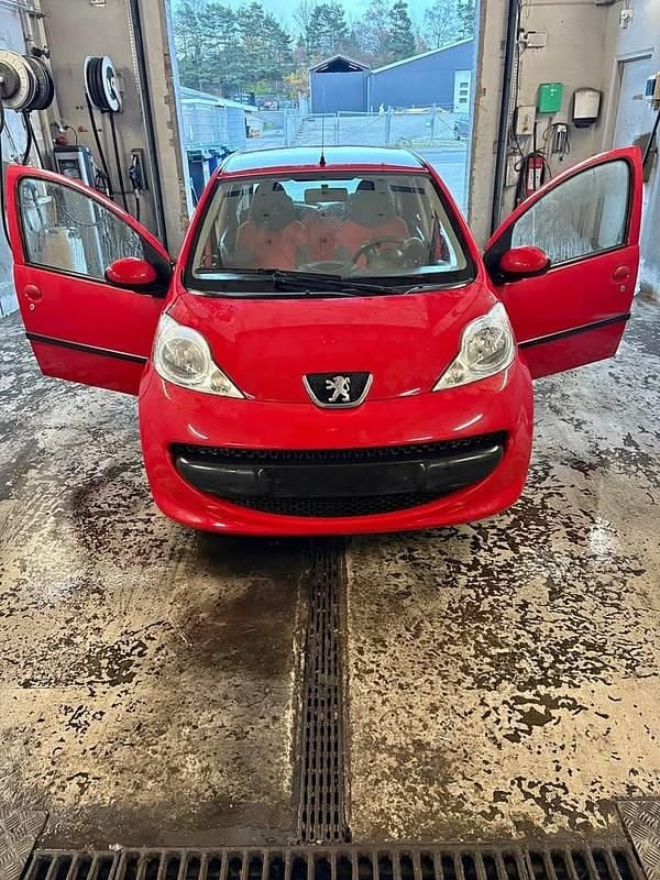 Brugt 2007 Peugeot 107 Hatchback | 12.800 kr. (God pris) - Billede 1/4