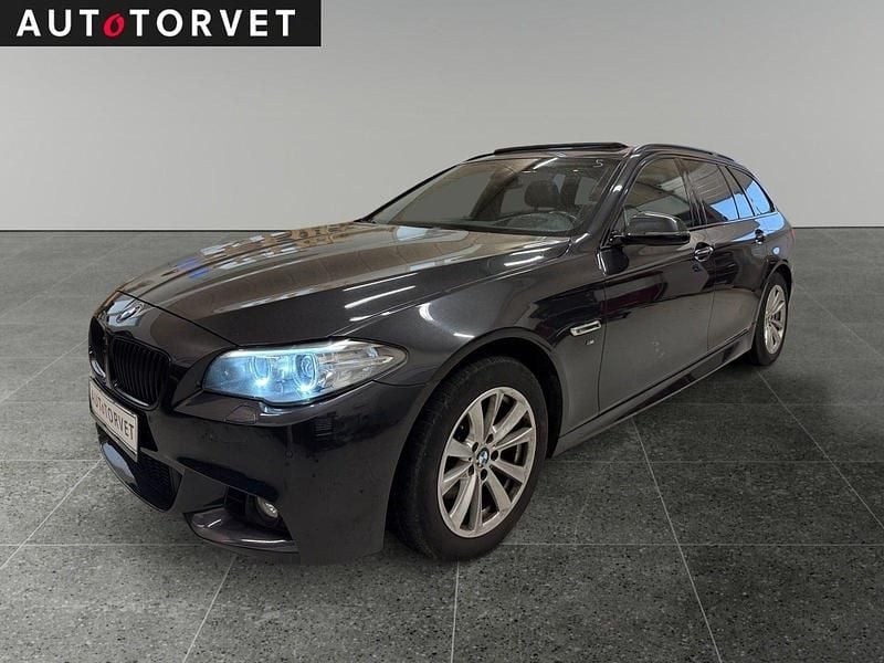 Gråmetal Brugt 2015 BMW 520 M Sport Stationcar | 159.700 kr. (God pris) - Billede 1/4