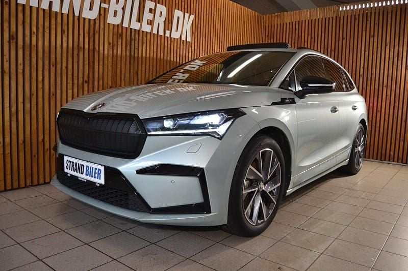 Lysgrønmetal Brugt 2021 Skoda Enyaq iV SportLine SUV | 259.800 kr. (Fair pris) - Billede 1/4