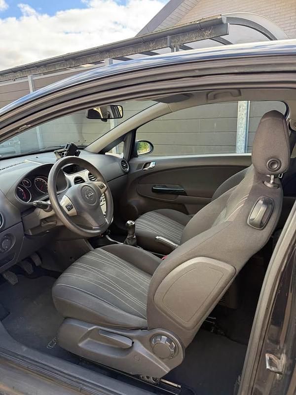 Brugt Opel Corsa 60 HK (44 kW) 2008 Hatchback