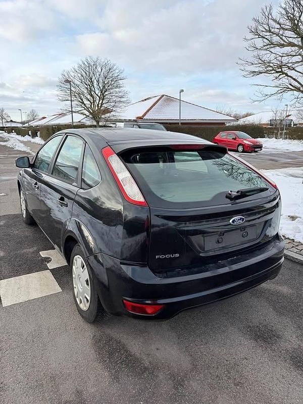 Brugt Ford Focus 101 HK (74 kW) 2010 Hatchback