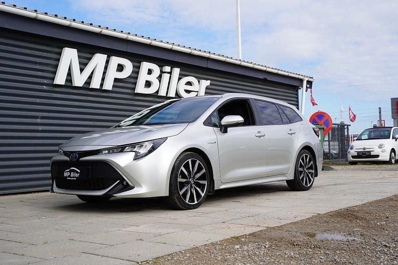 Sølvmetal Brugt 2019 Toyota Corolla Design Hatchback | 189.700 kr. (Lidt for dyr) - Billede 1/4