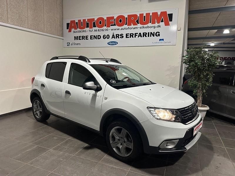 Hvid Brugt 2020 Dacia Sandero Stepway Hatchback | 99.900 kr. (Fair pris) - Billede 1/4