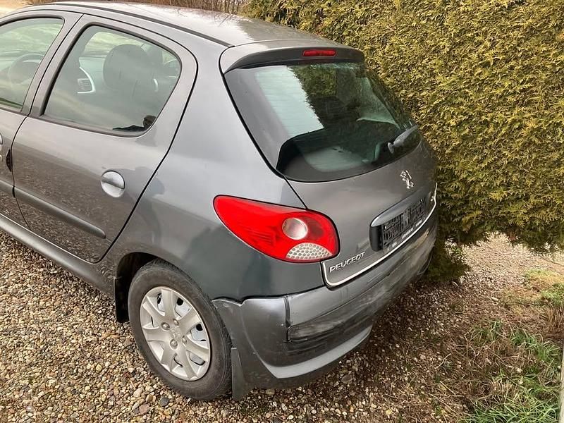 Brugt Peugeot 206+ 68 HK (50 kW) 2011 Hatchback