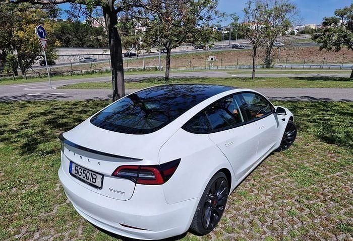 Brugt Tesla Model 3 Long Range AWD 392 kW (534 HK) 2022 HVID Sedan