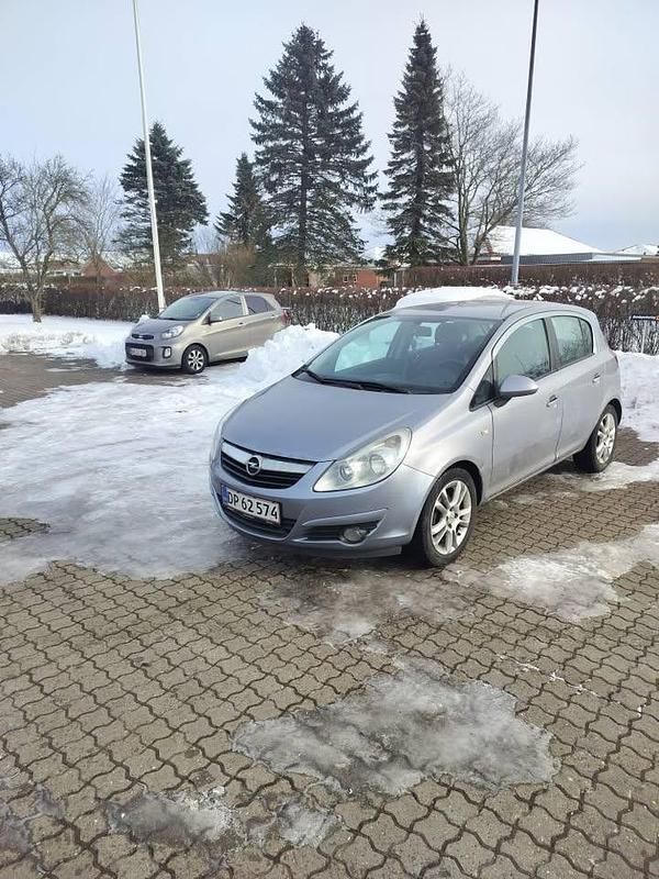 Brugt Opel Corsa 75 HK (55 kW) 2009 Hatchback