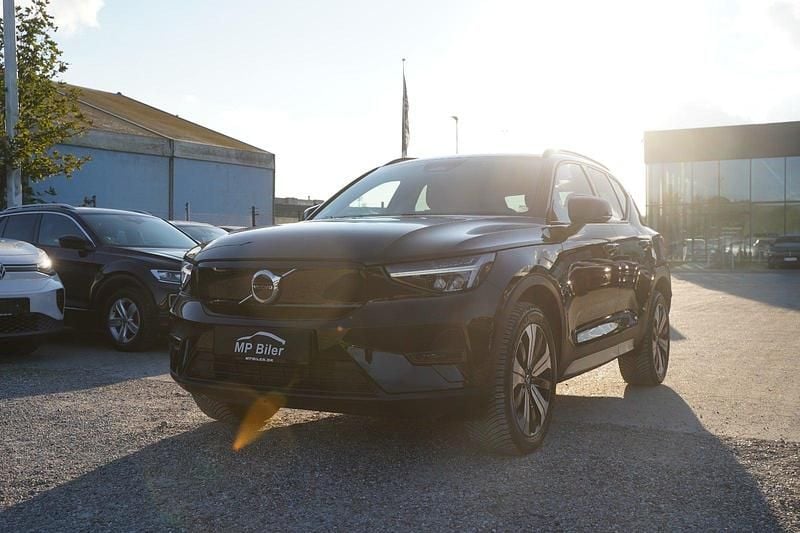 Sort Brugt 2024 Volvo XC40 Plus SUV | 289.700 kr. (Fair pris) - Billede 1/4