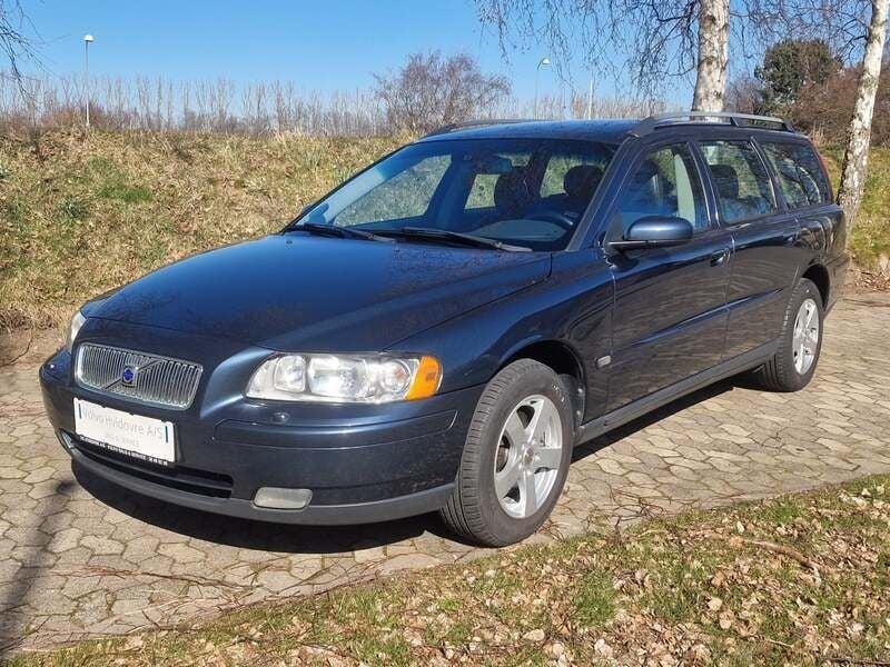 Blå Brugt 2005 Volvo V70 Stationcar | 44.500 kr. (Fair pris) - Billede 1/4