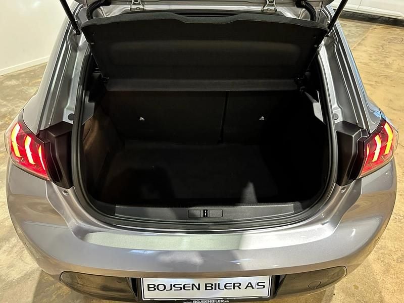 Brugt Peugeot e-208 Allure 100 kW (136 HK) 2023 Artense grey Hatchback