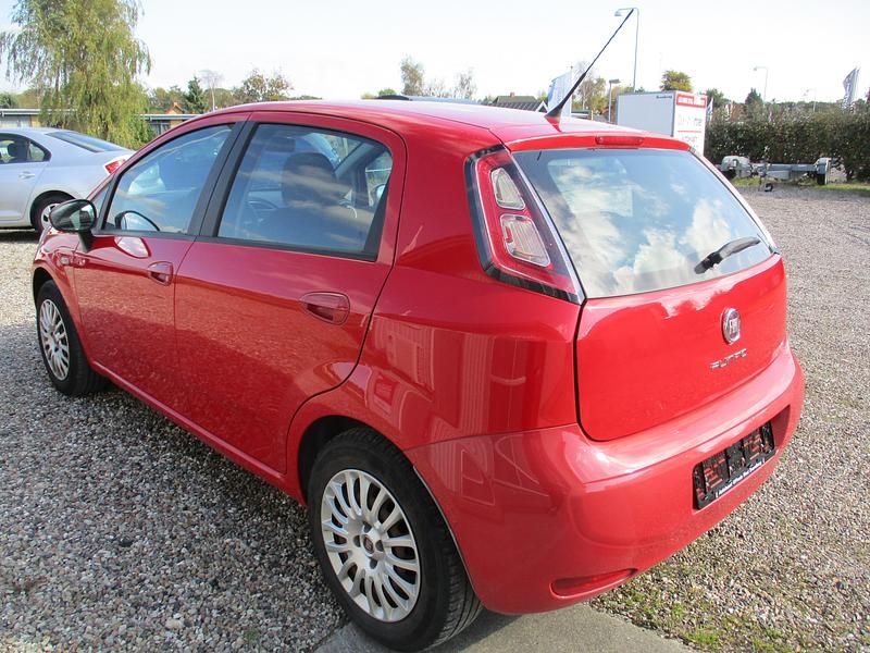 Brugt Fiat Punto S 69 HK (50 kW) 2014 Rød Hatchback