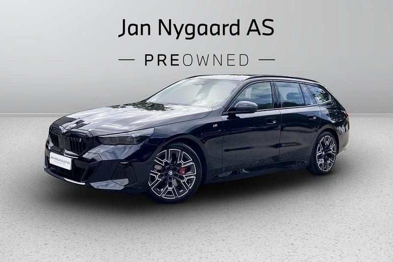 Blåmetal Brugt 2025 BMW i5 Comfort Edition Sedan | 649.000 kr. (Fair pris) - Billede 1/4