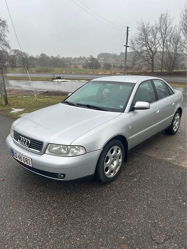Brugt Audi A4 165 HK (121 kW) 2000 Sedan