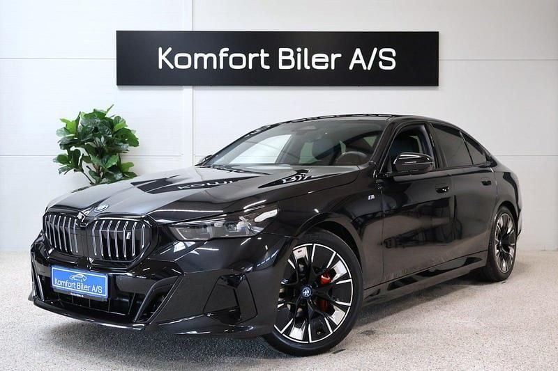 Sortmetal Brugt 2023 BMW i5 M Sport Sedan | 479.800 kr. (Super pris) - Billede 1/4