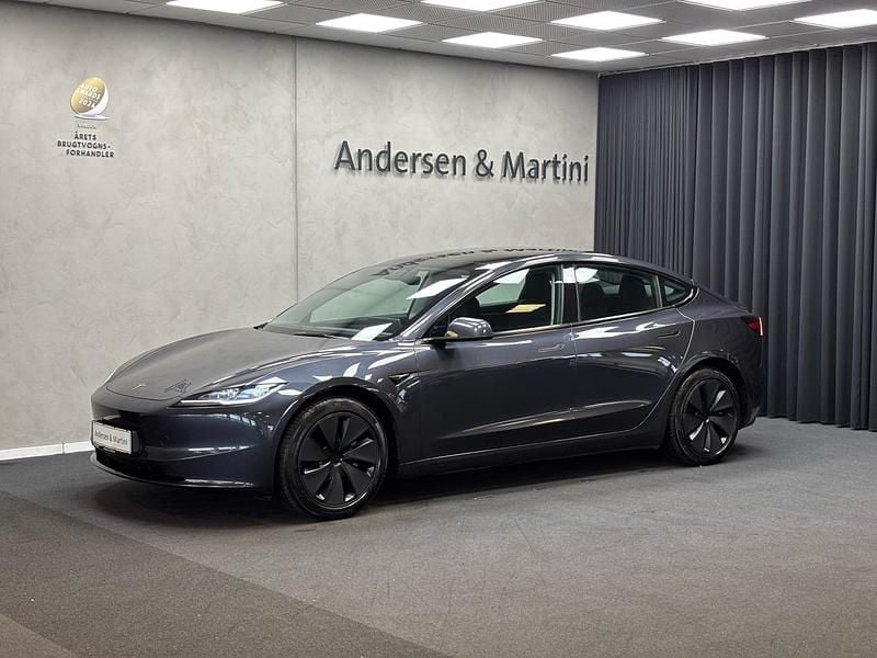 Gray Brugt 2024 Tesla Model 3 Sedan | 268.400 kr. (Lidt for dyr) - Billede 1/4