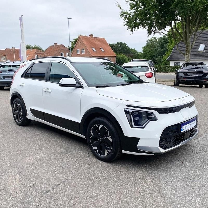 Hvid Brugt 2022 Kia e-Niro SUV | 214.900 kr. (Lidt for dyr) - Billede 1/4