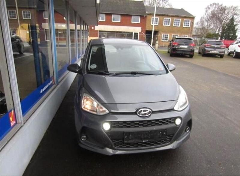 Grå Brugt 2017 Hyundai i10 Premium Hatchback | 74.800 kr. (Fair pris) - Billede 1/4