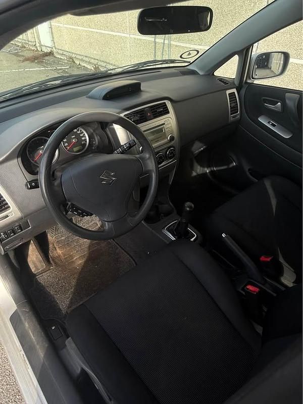 Brugt Suzuki Liana 107 HK (78 kW) 2007 Stationcar