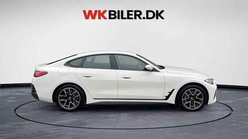 Brugt BMW i4 M Sport 250 kW (340 HK) 2023 Hvidmetal Sedan