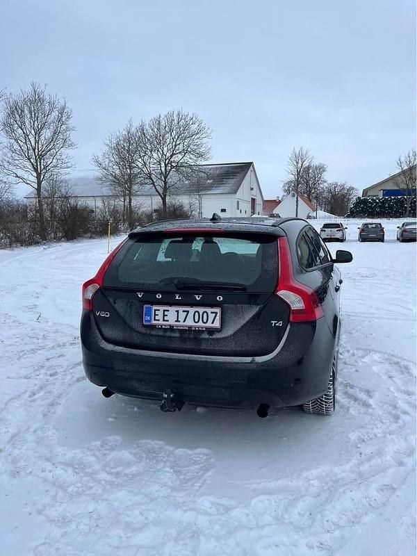 Brugt Volvo V60 180 HK (132 kW) 2024 Stationcar