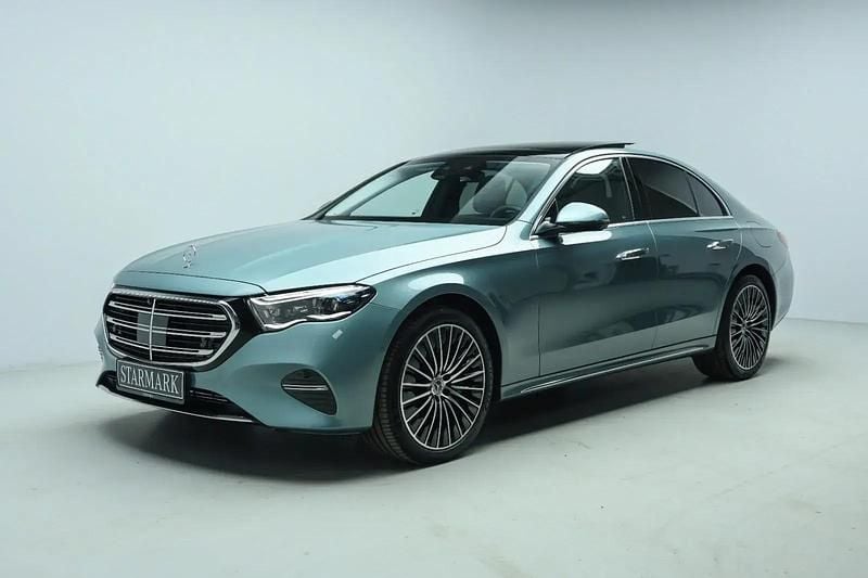 Sølv Brugt 2024 Mercedes E400 Premium Plus Sedan | 849.900 kr. - Billede 1/4