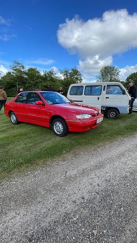 Brugt Hyundai Elantra 1994 Sedan