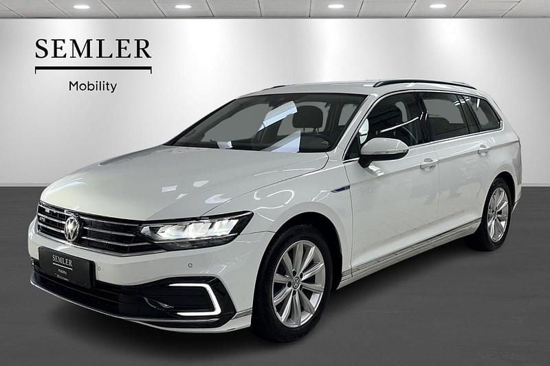 Hvid Brugt 2020 VW Passat GTE Stationcar | 229.900 kr. (Fair pris) - Billede 1/4