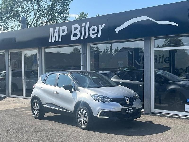 Sølvmetal Brugt 2017 Renault Captur Zen SUV | 119.900 kr. (Lidt for dyr) - Billede 1/4