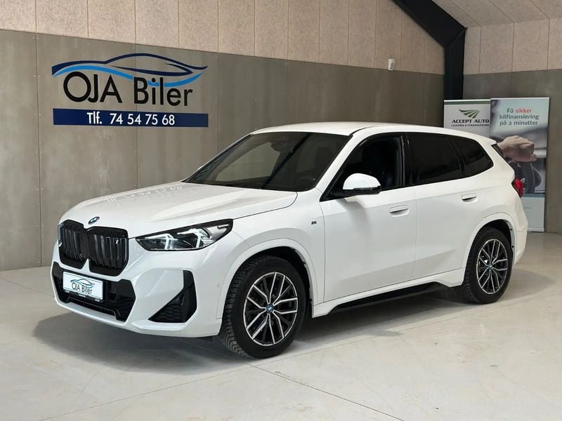 Hvidmetal Brugt 2023 BMW iX1 M Sport SUV | 369.900 kr. (Dyr) - Billede 1/4