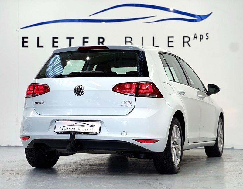 Brugt VW Golf VII Life 122 HK (89 kW) 2014 Hvid Hatchback