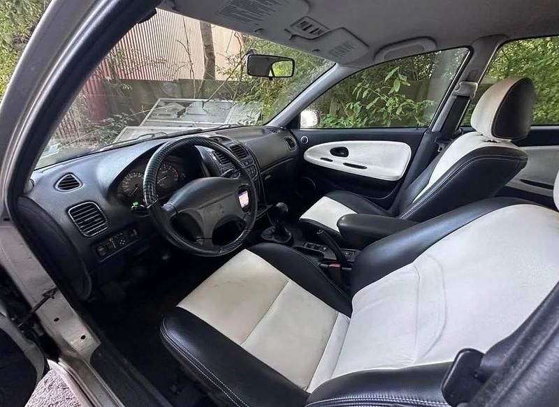 Brugt Mitsubishi Carisma 125 HK (91 kW) 1999 Sedan