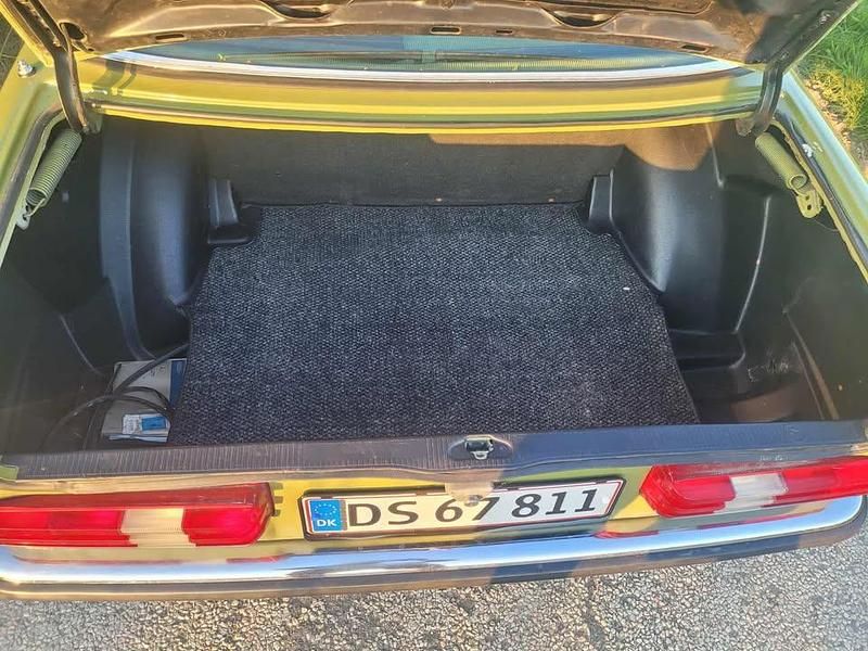 Brugt Mercedes 240 1982 Sedan