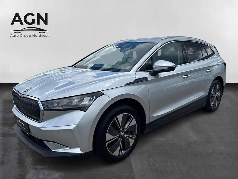 Sølvmetal Brugt 2024 Skoda Enyaq iV Loft SUV | 339.900 kr. - Billede 1/4
