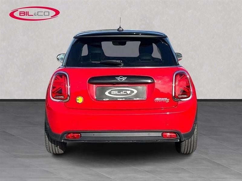 Brugt Mini Cooper SE 135 kW (184 HK) 2022 Rød metallak Hatchback