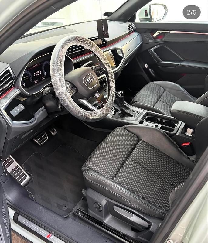 Dugsølv Metallak Brugt 2023 Audi Q3 Sportback S-Line SUV | 285.000 kr. (Fair pris) - Billede 1/4