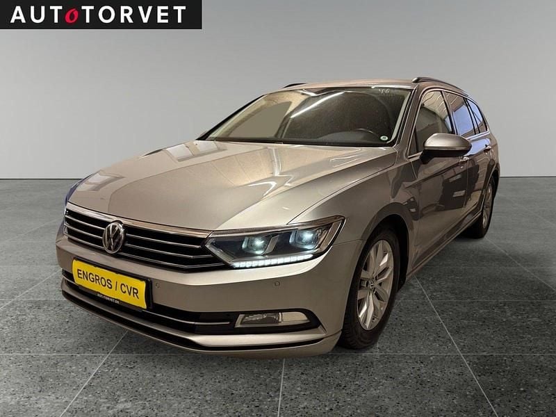 Sølvmetal Brugt 2014 VW Passat Comfortline Stationcar | 99.700 kr. (Lidt for dyr) - Billede 1/4